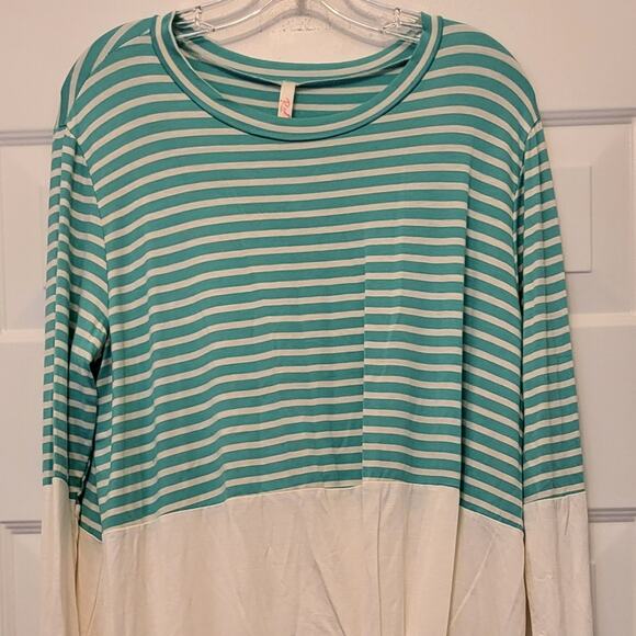 NEW BOHO TOP Aqua and White Stripe by Red Lolly (size Large) - Picture 2 of 9